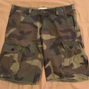 Men’s Size 34 Camo American Eagle Cargo Shorts